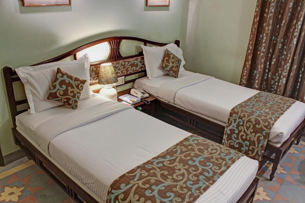 Palace On Ganges - Heritage Hotel Varanasi Zimmer foto