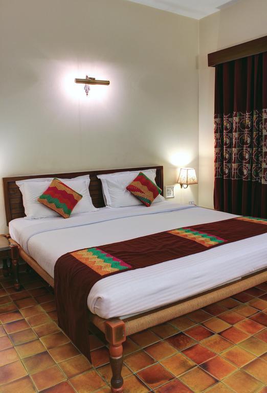 Palace On Ganges - Heritage Hotel Varanasi Zimmer foto