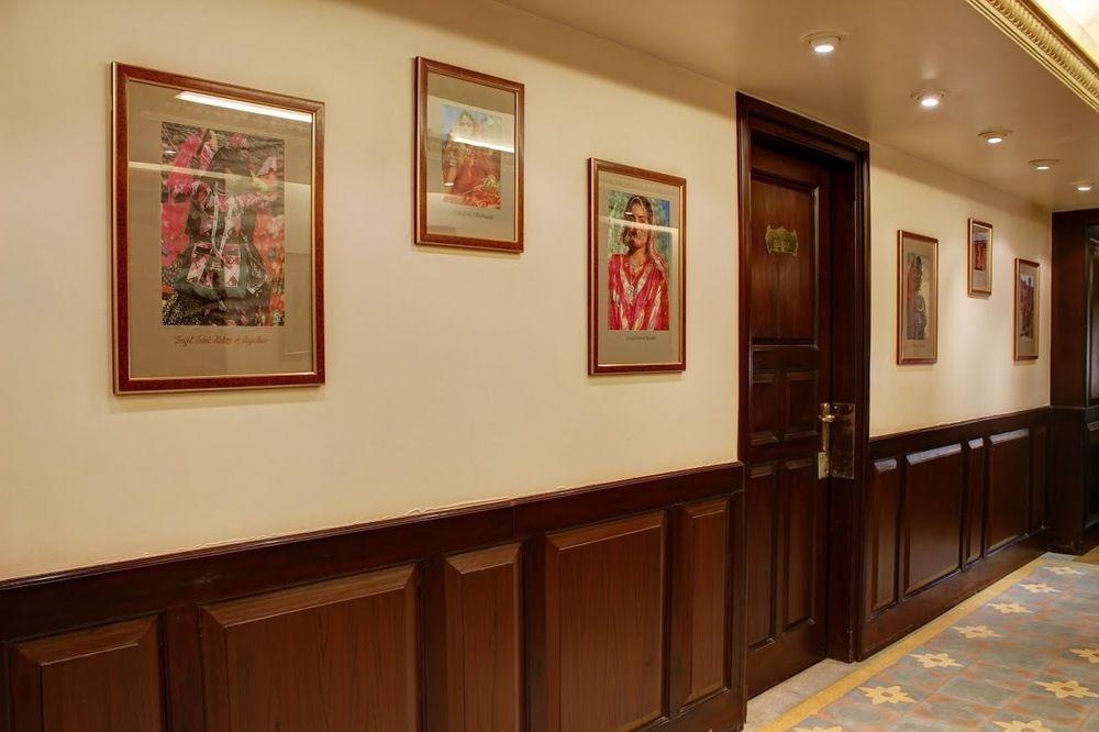 Palace On Ganges - Heritage Hotel Varanasi Exterior foto